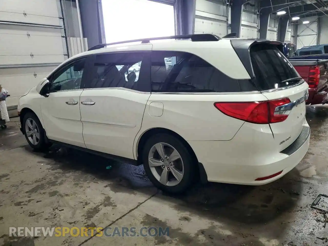 2 Photograph of a damaged car 5FNRL6H74KB028844 HONDA All Models 2019