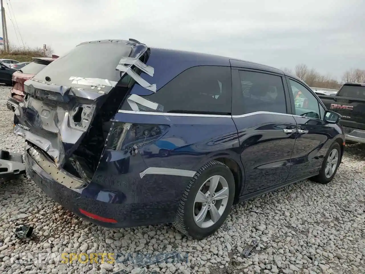 3 Photograph of a damaged car 5FNRL6H74KB039830 HONDA All Models 2019