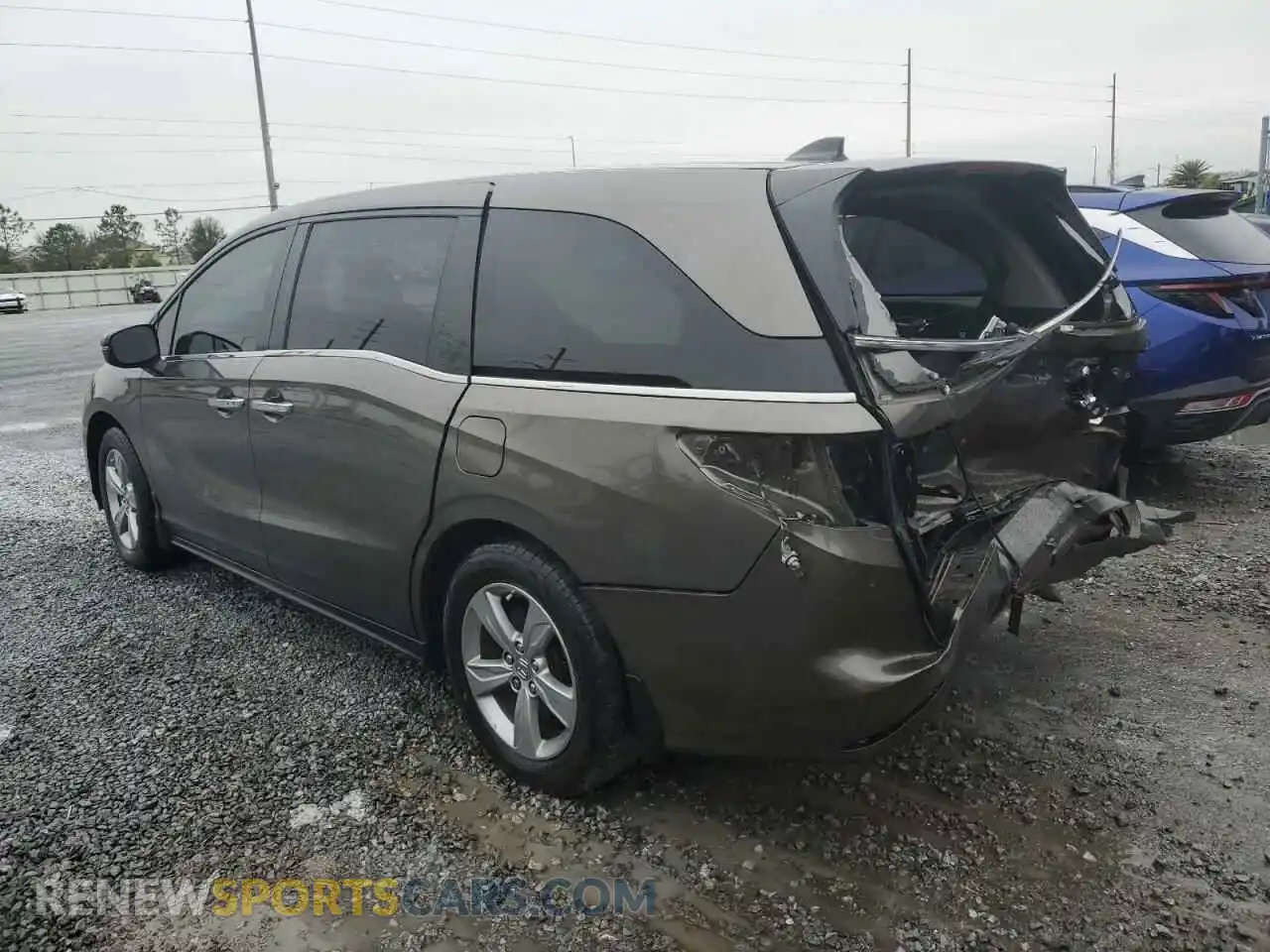 2 Photograph of a damaged car 5FNRL6H74KB099395 HONDA All Models 2019