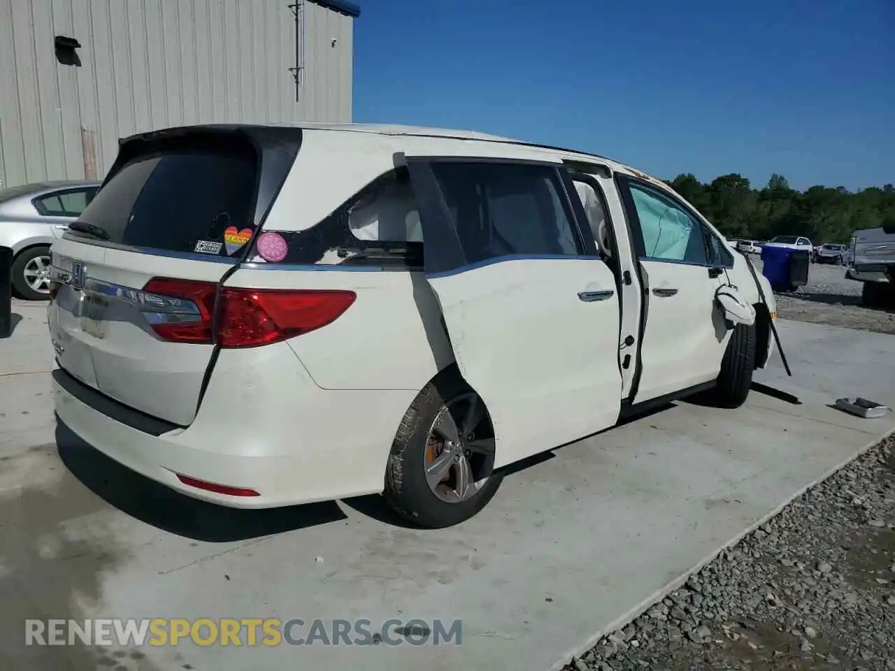 3 fotografías del automóvil dañado 5FNRL6H75KB058466 HONDA All Models 2019