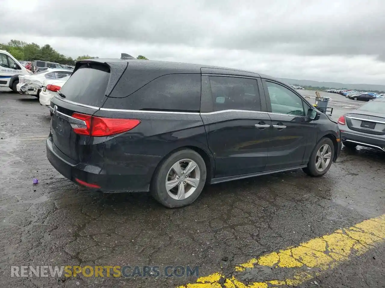 3 Photograph of a damaged car 5FNRL6H76KB124717 HONDA All Models 2019