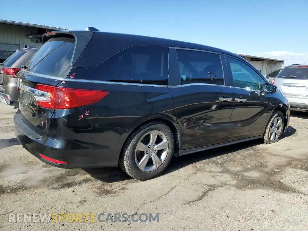 3 Photograph of a damaged car 5FNRL6H7XKB066918 HONDA All Models 2019