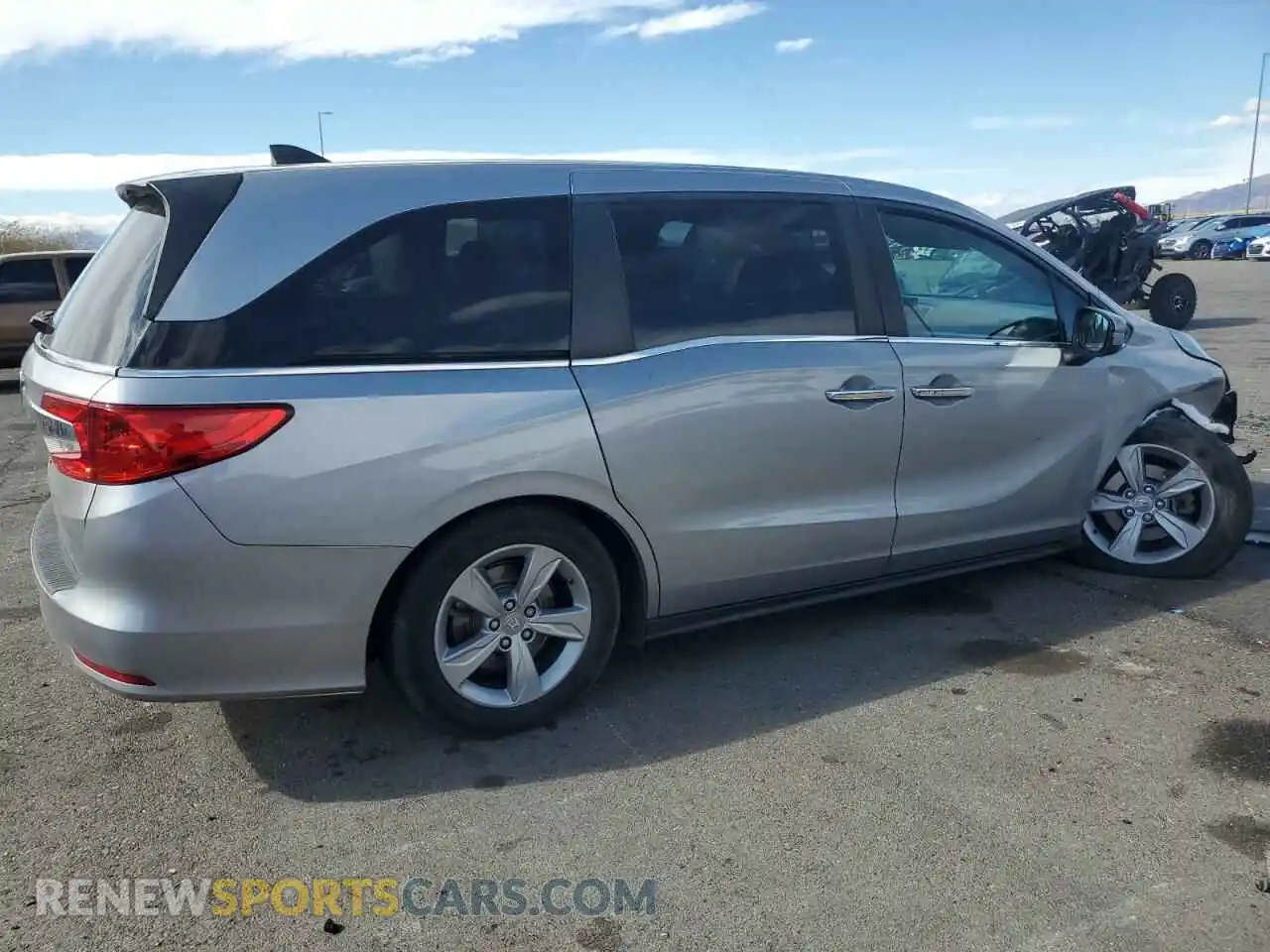 3 Photograph of a damaged car 5FNRL6H5XLB009666 HONDA All Models 2020
