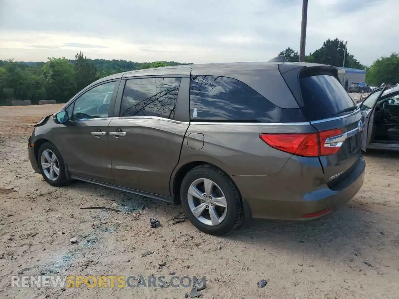 2 Photograph of a damaged car 5FNRL6H5XLB012518 HONDA All Models 2020