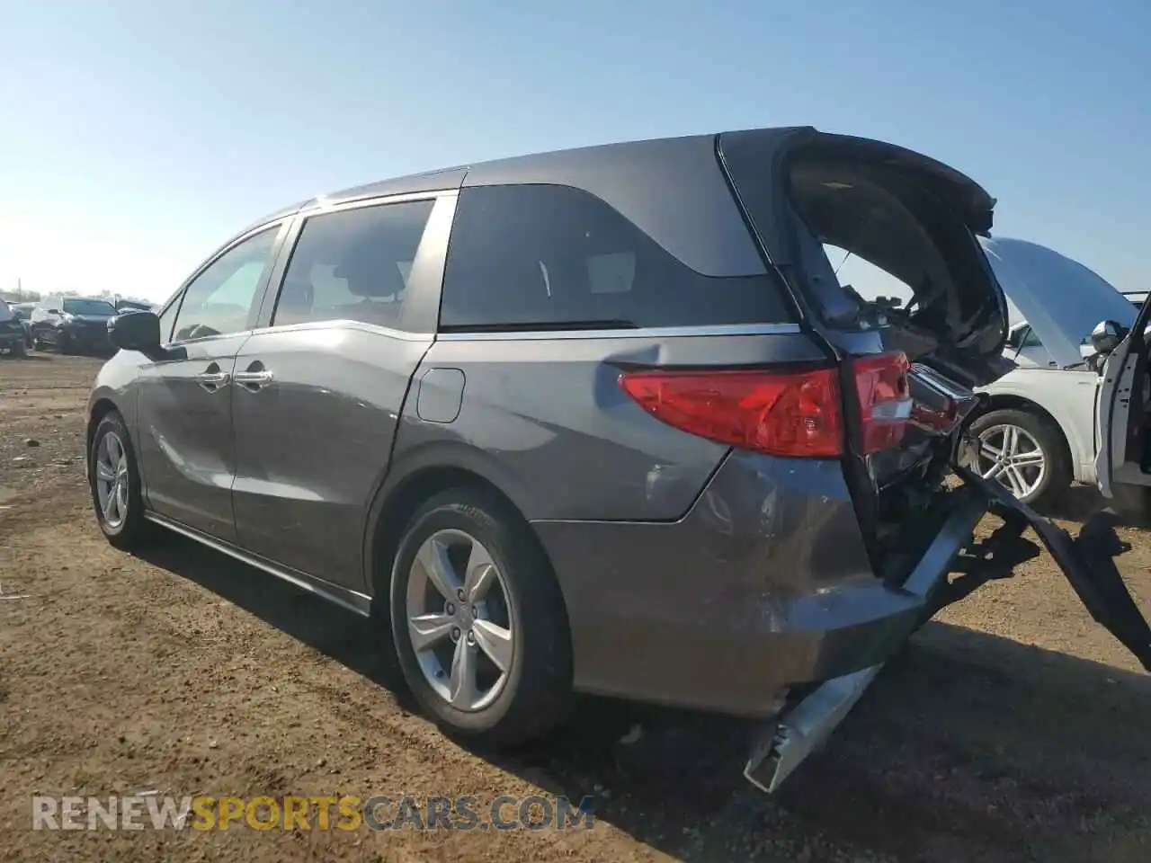 2 fotografías del automóvil dañado 5FNRL6H5XLB034745 HONDA All Models 2020