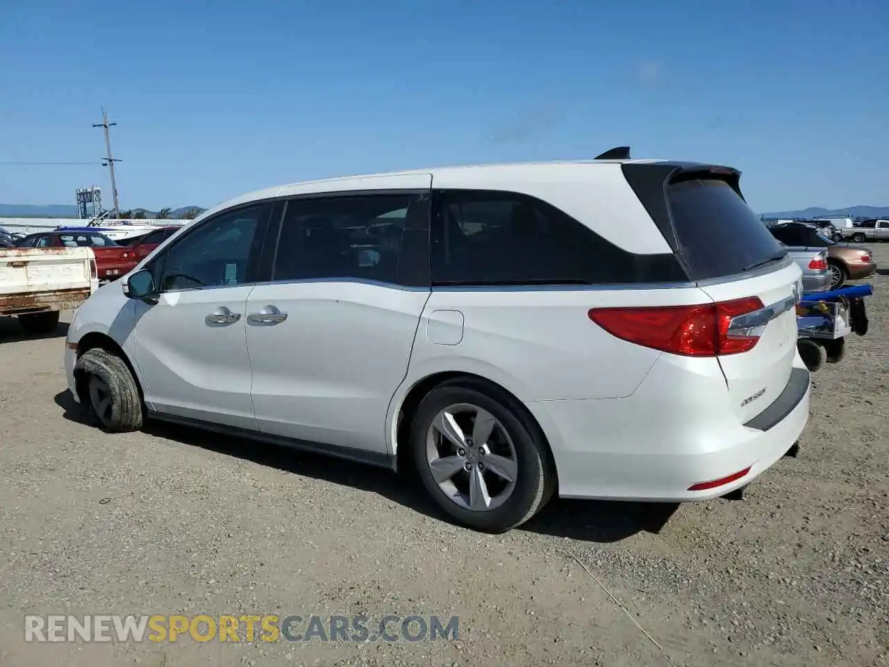 2 Photograph of a damaged car 5FNRL6H70LB000220 HONDA All Models 2020