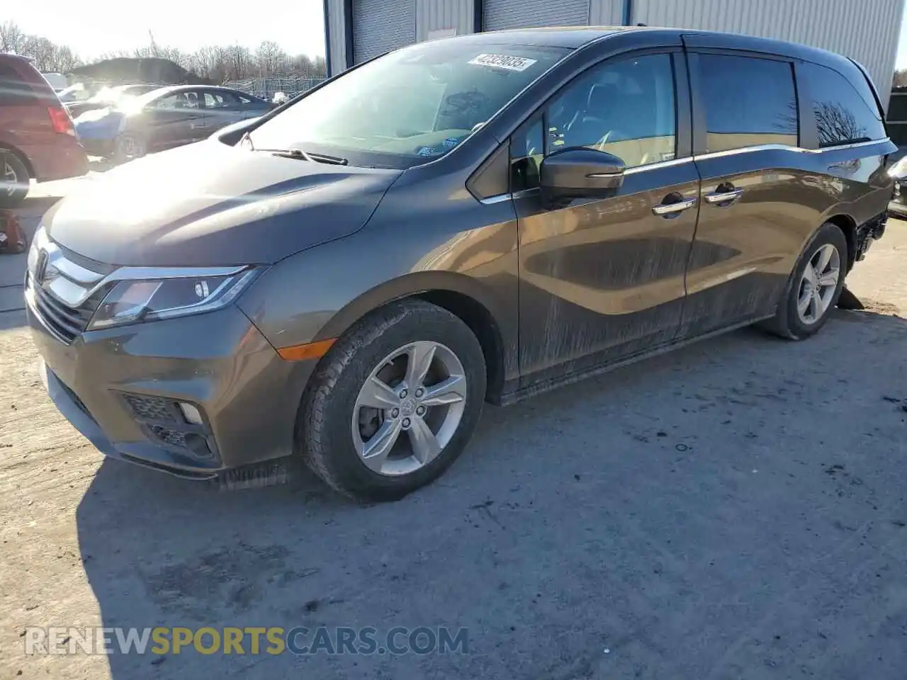 1 Photograph of a damaged car 5FNRL6H70LB033850 HONDA All Models 2020