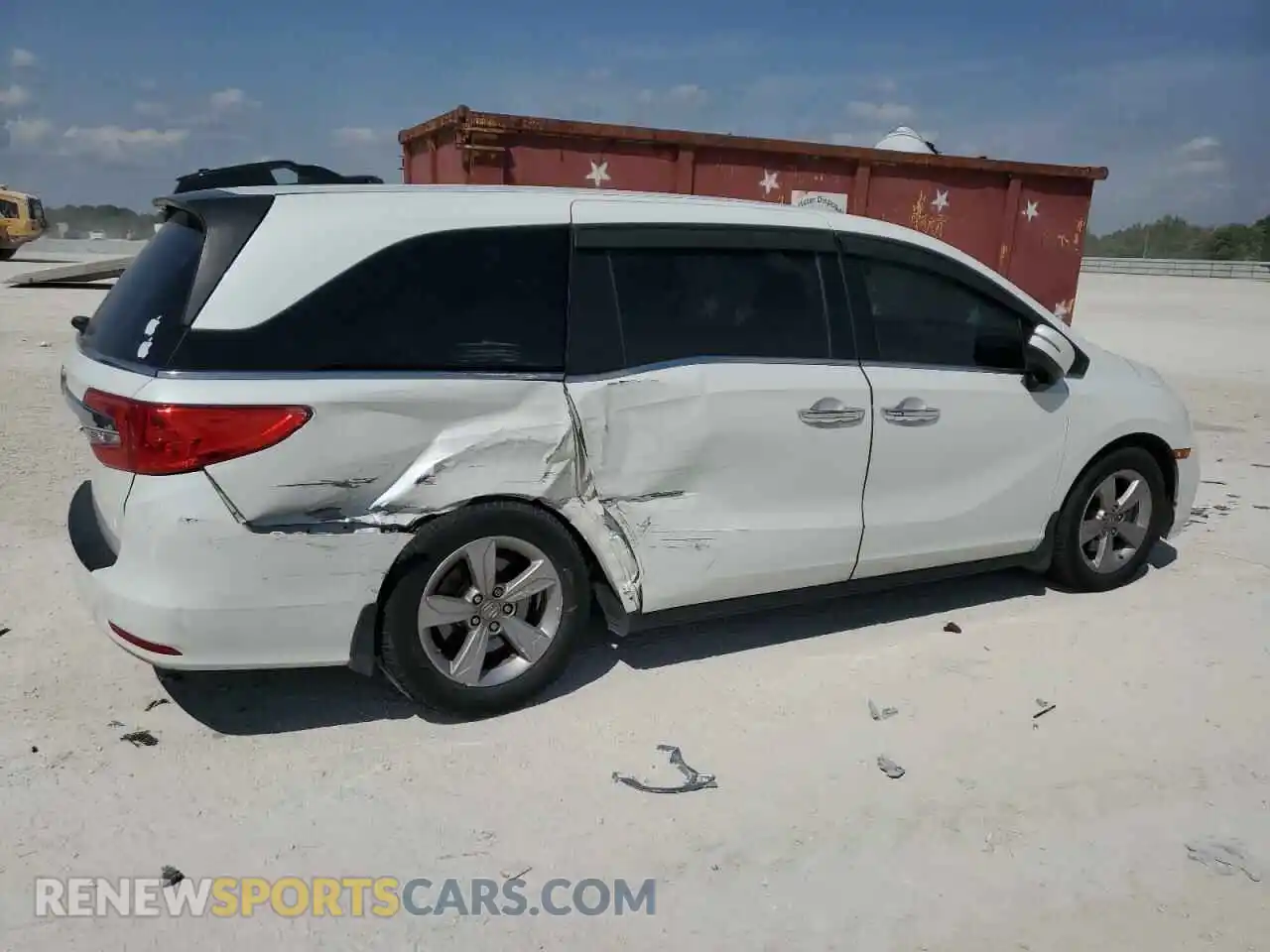 3 Photograph of a damaged car 5FNRL6H71LB050513 HONDA All Models 2020