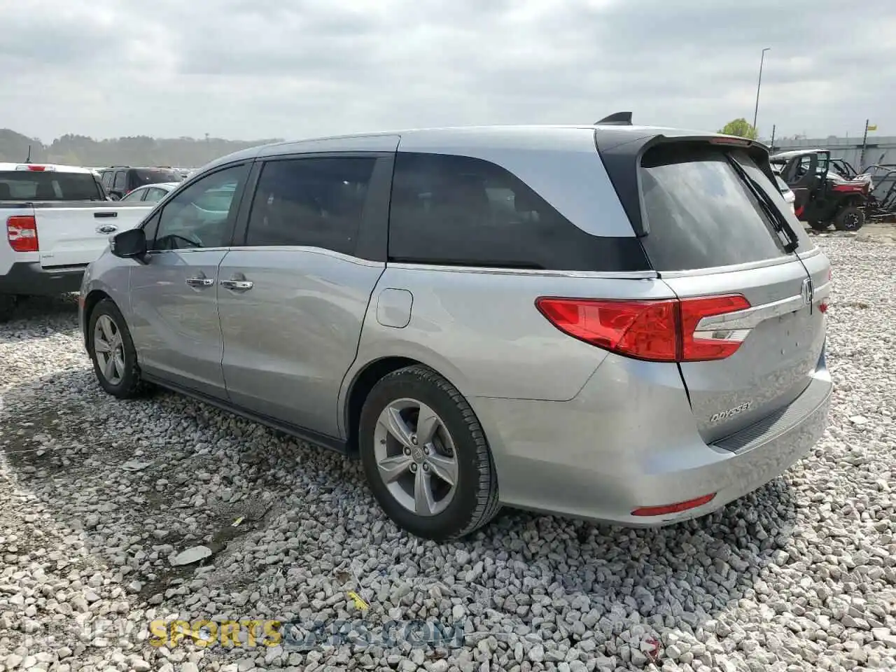 2 Photograph of a damaged car 5FNRL6H72LB048687 HONDA All Models 2020
