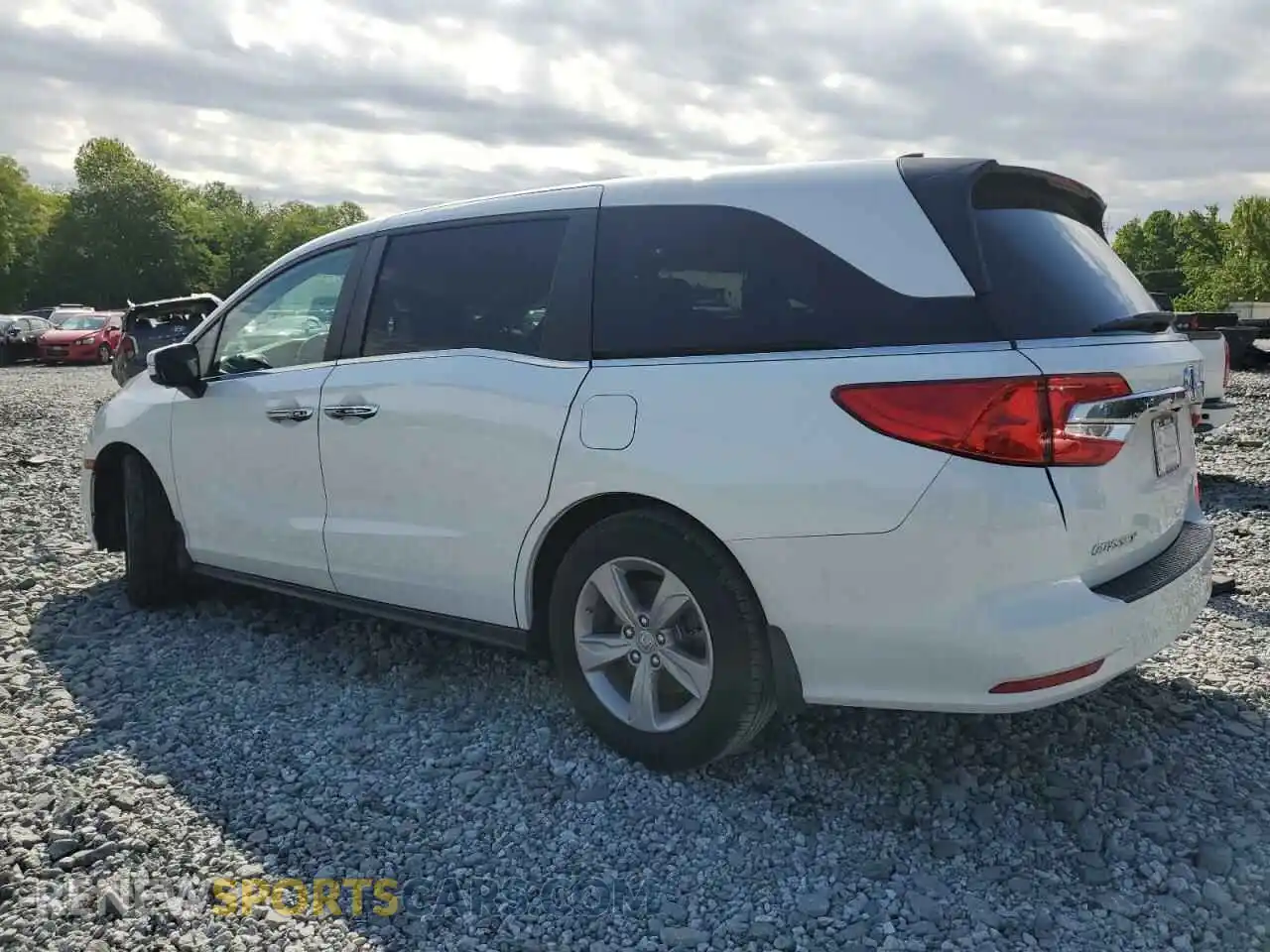 2 Photograph of a damaged car 5FNRL6H72LB068163 HONDA All Models 2020