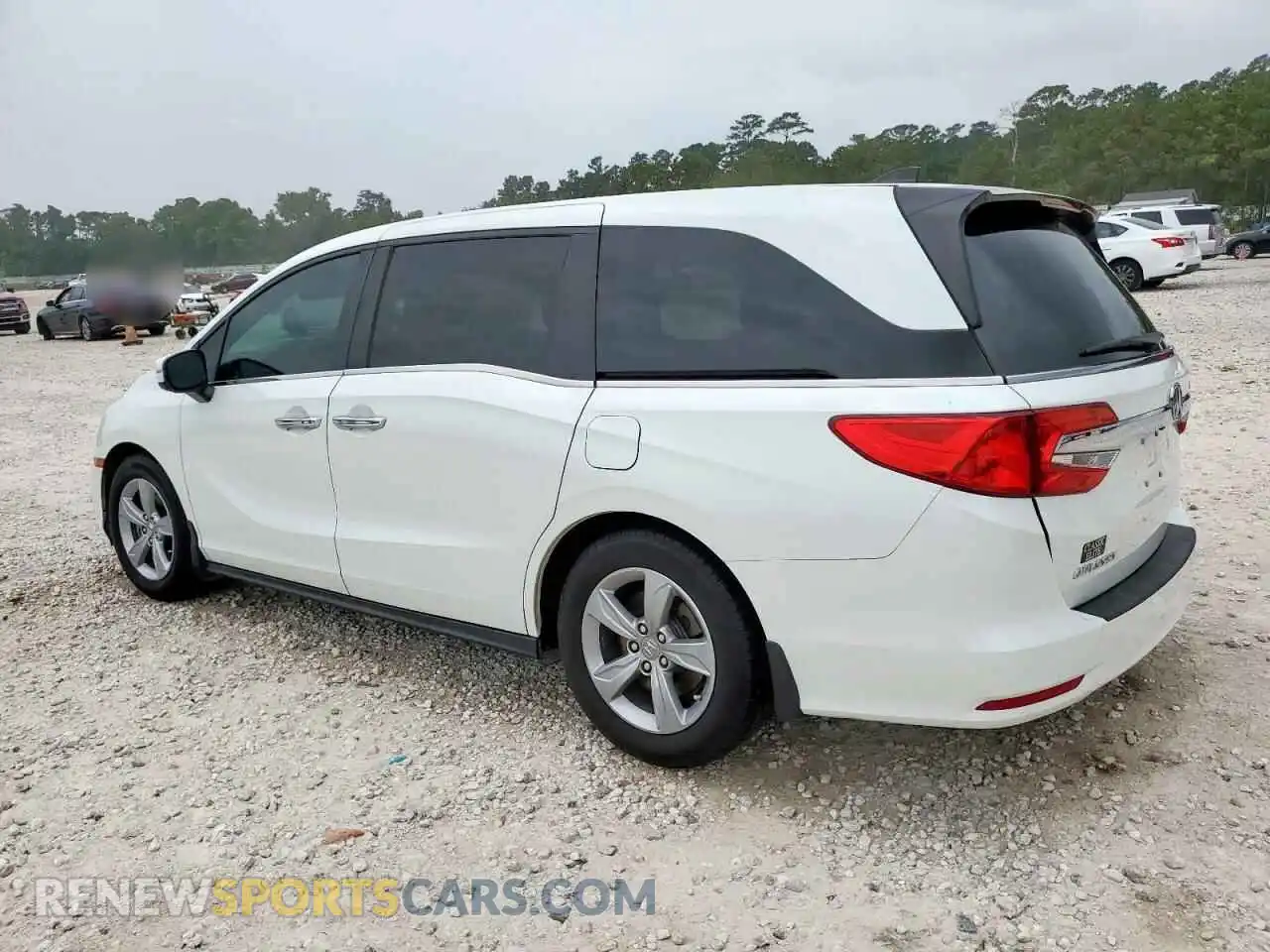 2 fotografías del automóvil dañado 5FNRL6H73LB047922 HONDA All Models 2020