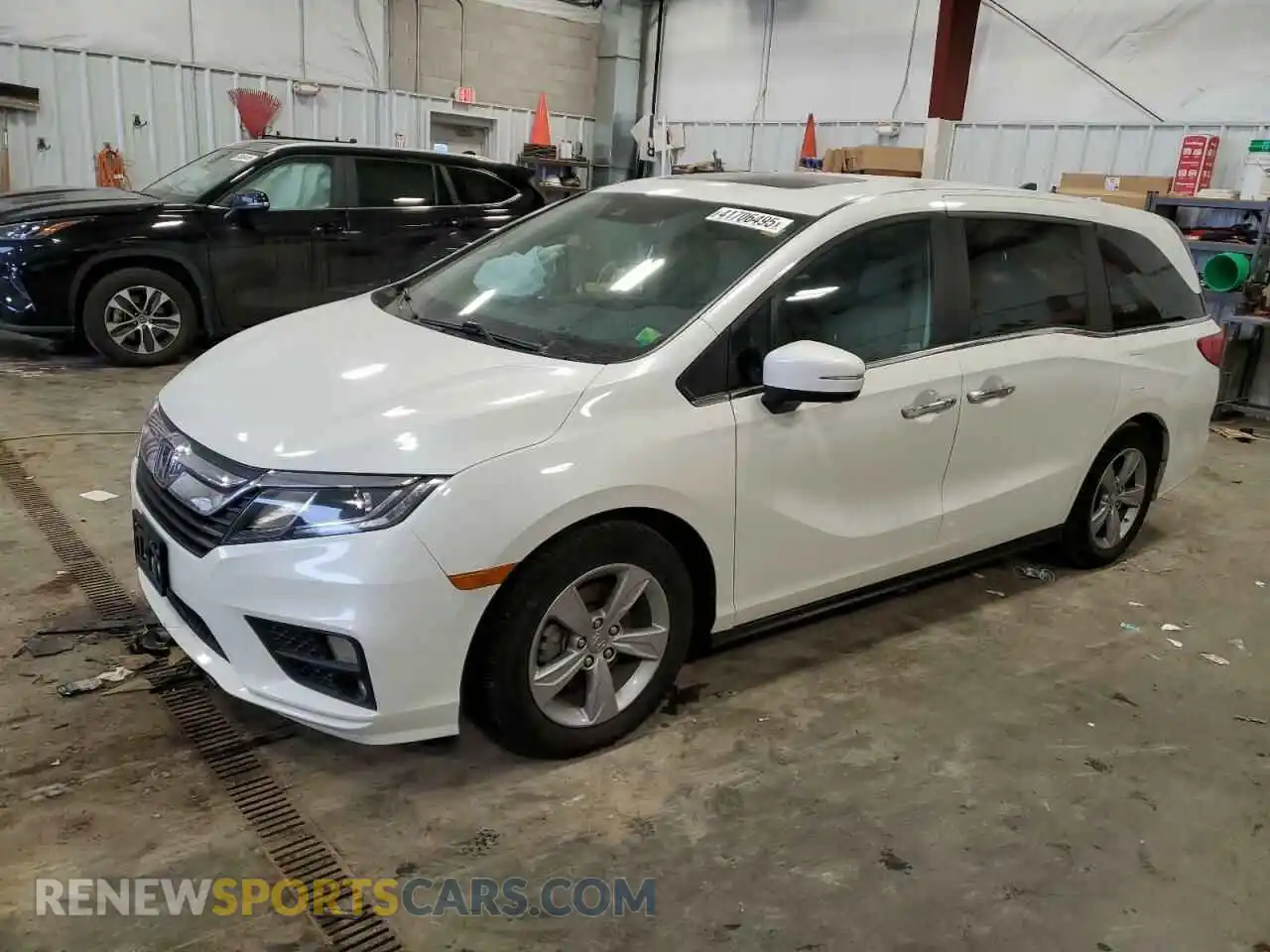 1 Photograph of a damaged car 5FNRL6H76LB004269 HONDA All Models 2020