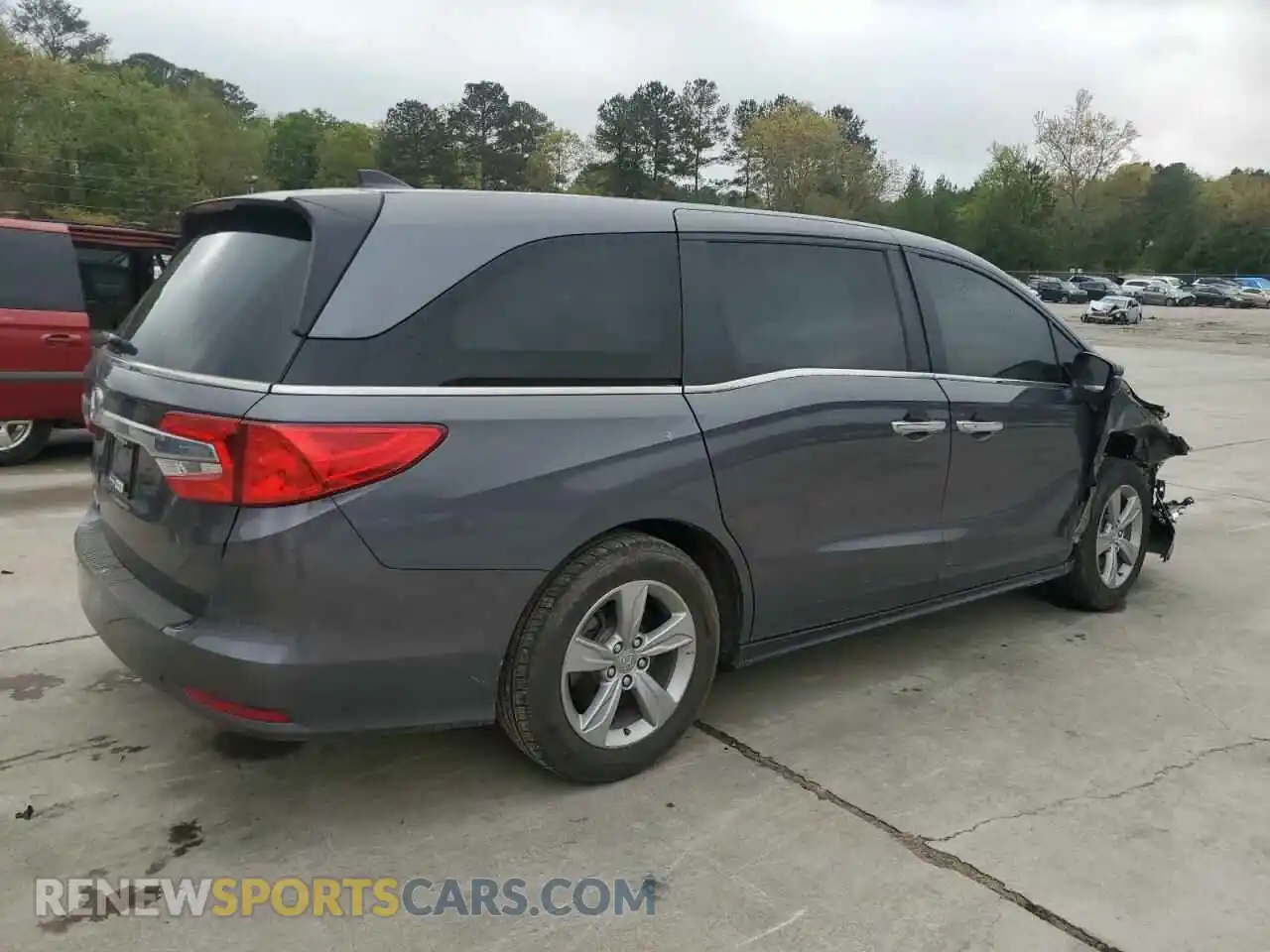 3 Photograph of a damaged car 5FNRL6H78LB021123 HONDA All Models 2020