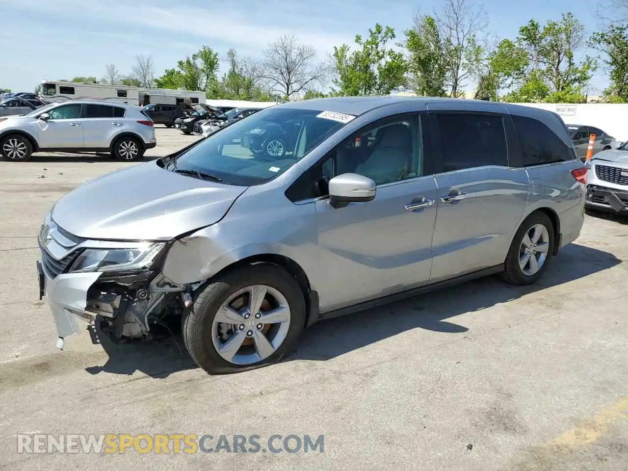 1 Photograph of a damaged car 5FNRL6H79LB032826 HONDA All Models 2020