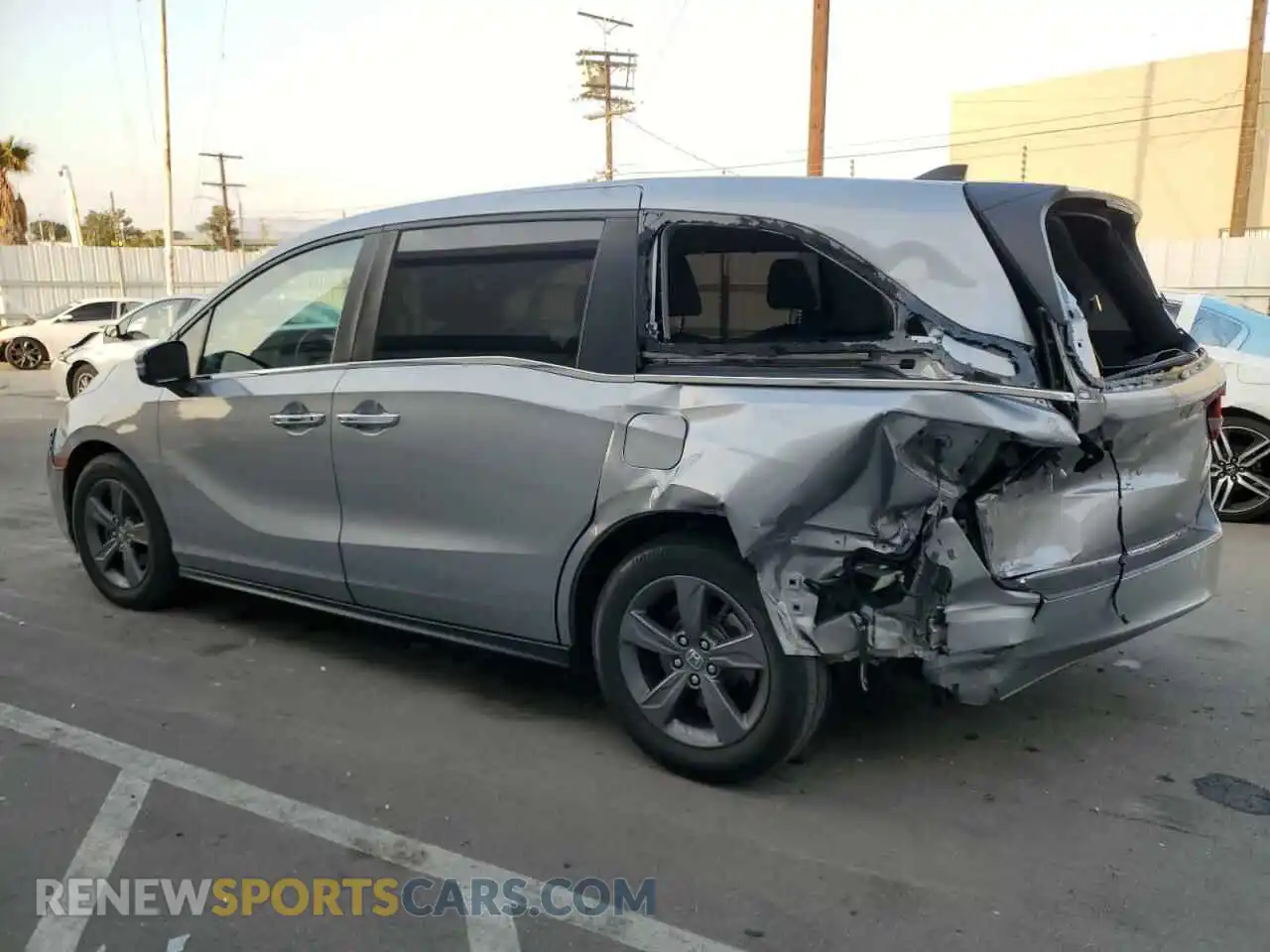 2 Photograph of a damaged car 5FNRL6H54NB030743 HONDA All Models 2022