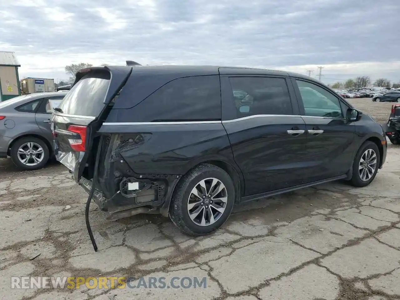 3 Photograph of a damaged car 5FNRL6H70NB031177 HONDA All Models 2022