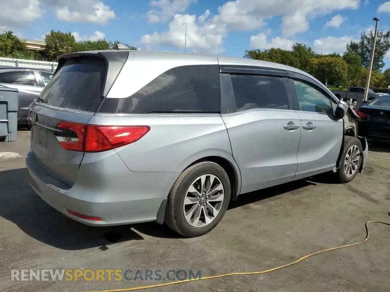 3 Photograph of a damaged car 5FNRL6H76NB015209 HONDA All Models 2022