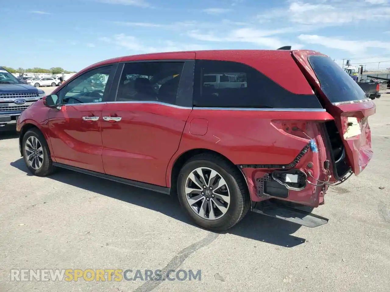 2 Photograph of a damaged car 5FNRL6H76NB017297 HONDA All Models 2022