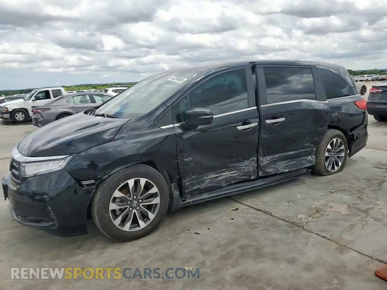 1 Photograph of a damaged car 5FNRL6H60RB061180 HONDA All Models 2024