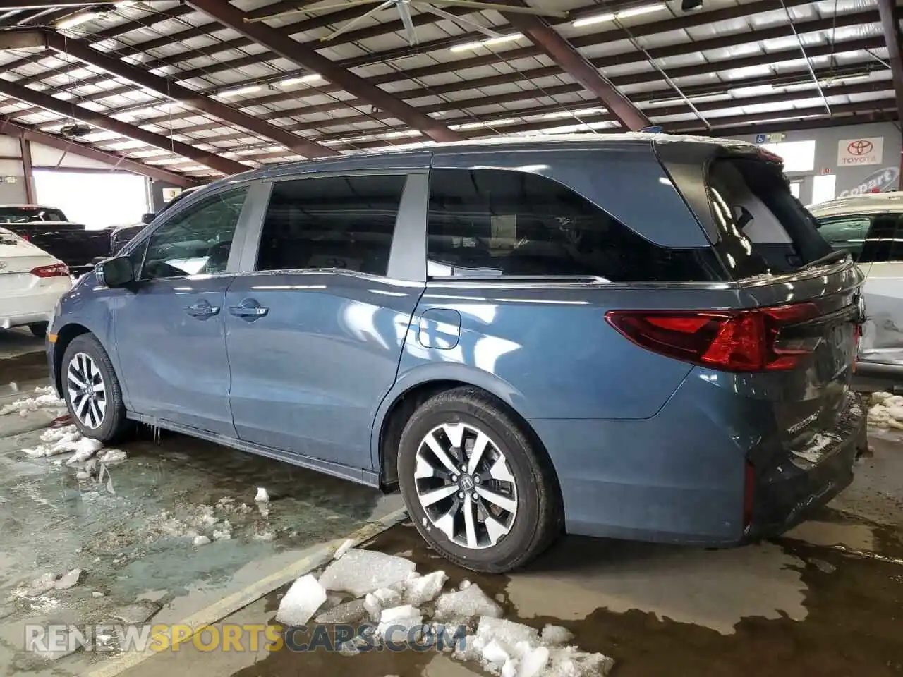 2 Photograph of a damaged car 5FNRL6H6XSB017869 HONDA All Models 2025
