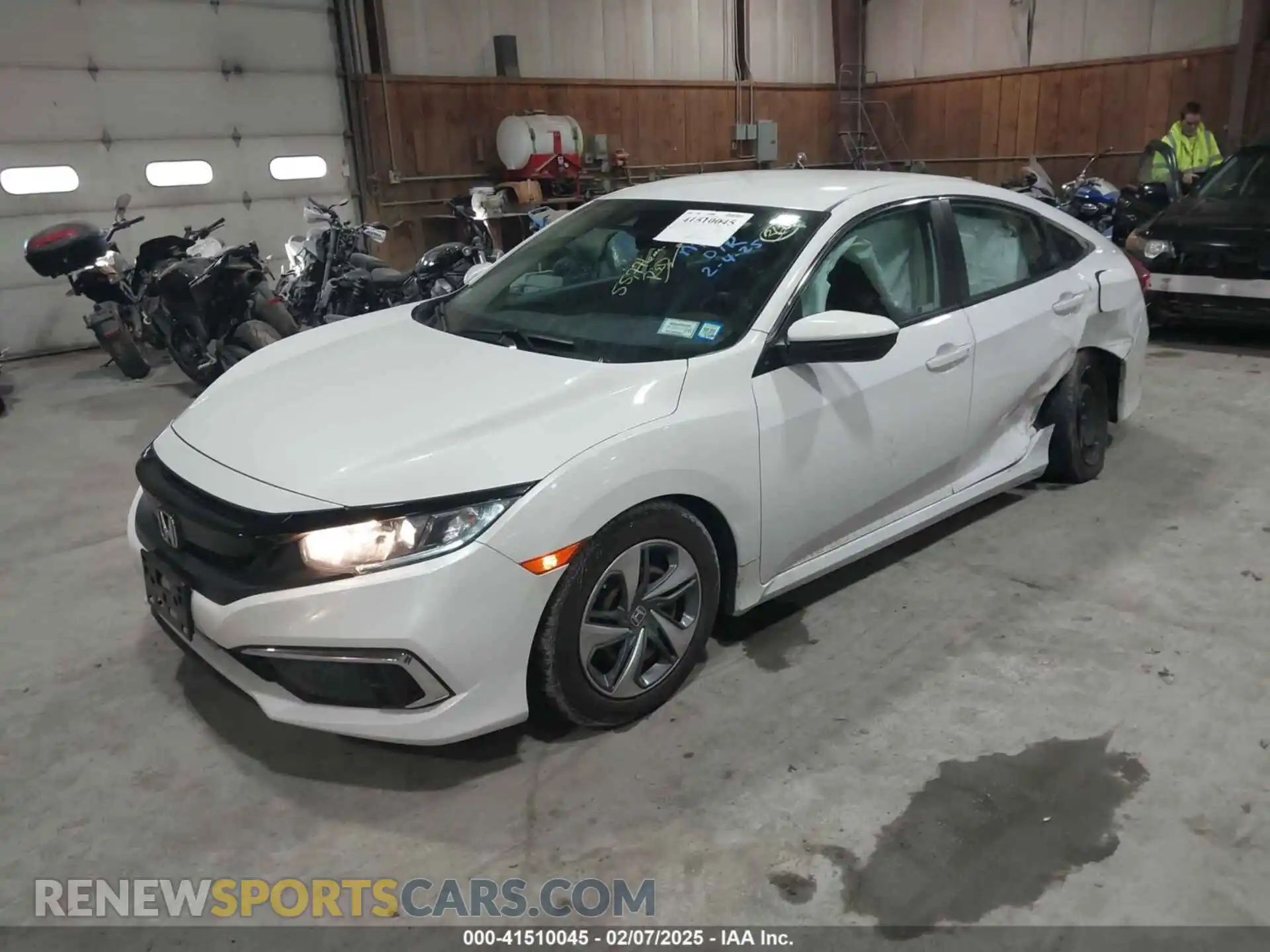 2 Photograph of a damaged car 2HGFC2F68KH528264 HONDA CIVIC 2019