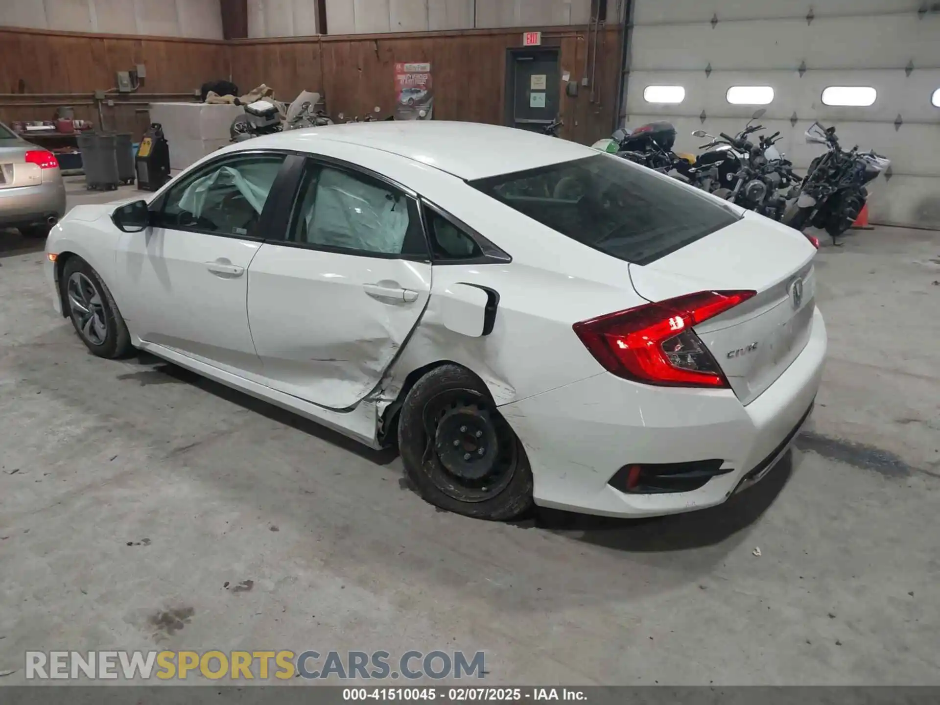 3 Photograph of a damaged car 2HGFC2F68KH528264 HONDA CIVIC 2019