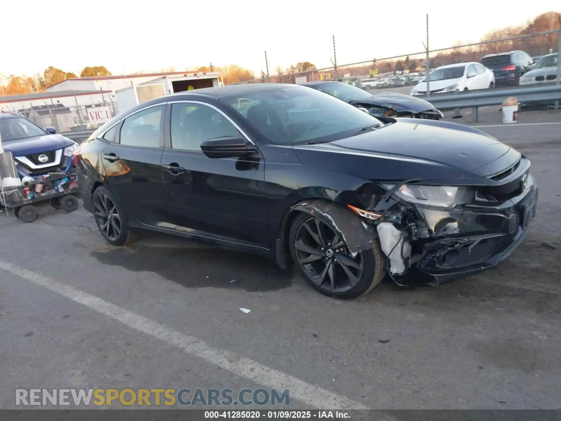 1 Photograph of a damaged car 2HGFC2F82KH525734 HONDA CIVIC 2019