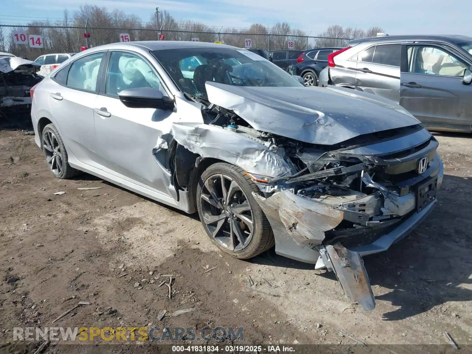 1 Photograph of a damaged car 2HGFC2F83KH542347 HONDA CIVIC 2019