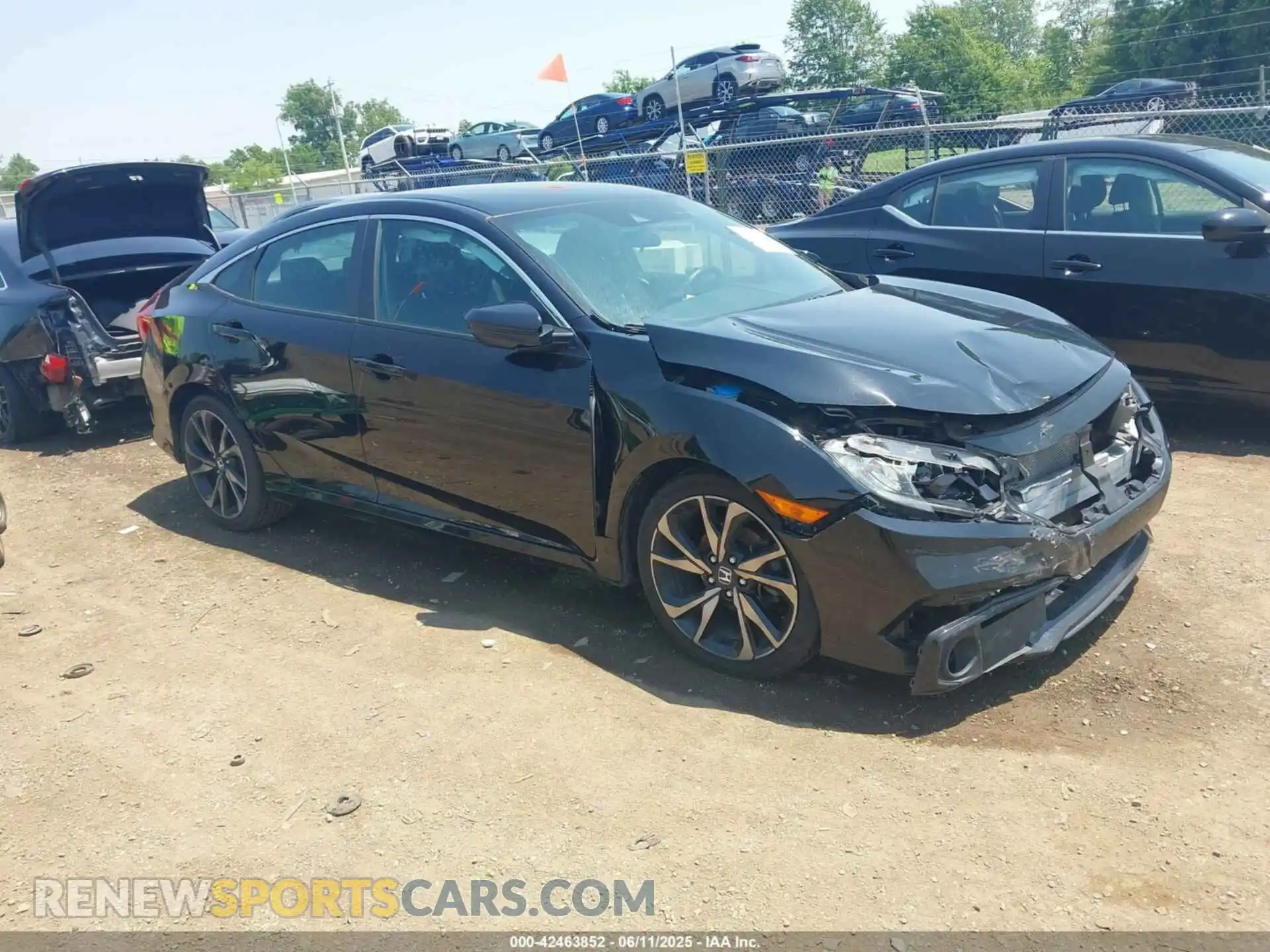 1 Photograph of a damaged car 2HGFC2F85KH585345 HONDA CIVIC 2019