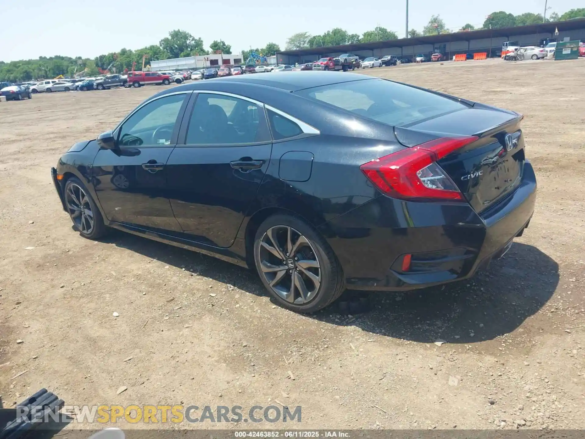 3 Photograph of a damaged car 2HGFC2F85KH585345 HONDA CIVIC 2019