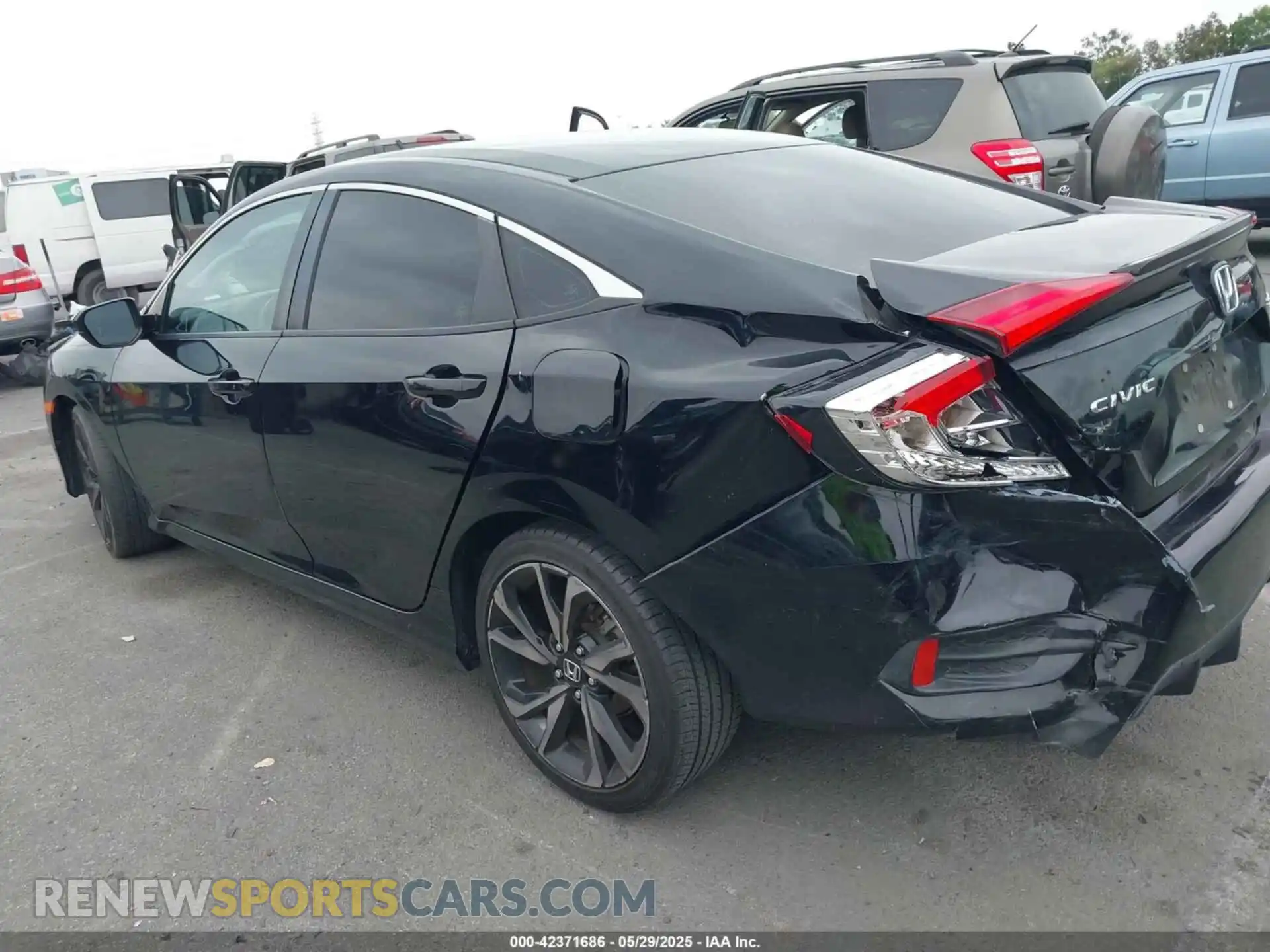 3 fotografías del automóvil dañado 2HGFC2F86KH551835 HONDA CIVIC 2019