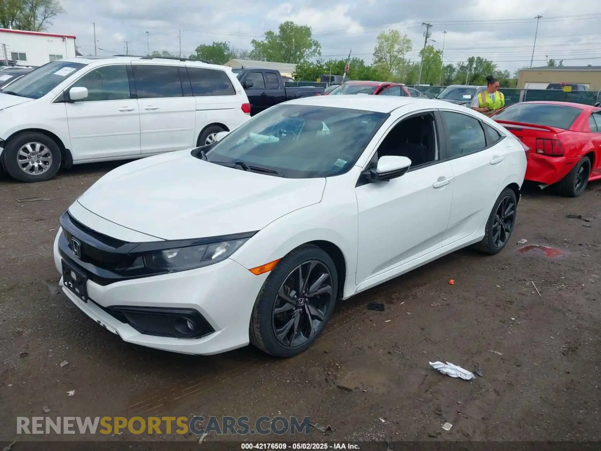 2 Photograph of a damaged car 2HGFC2F88KH529643 HONDA CIVIC 2019