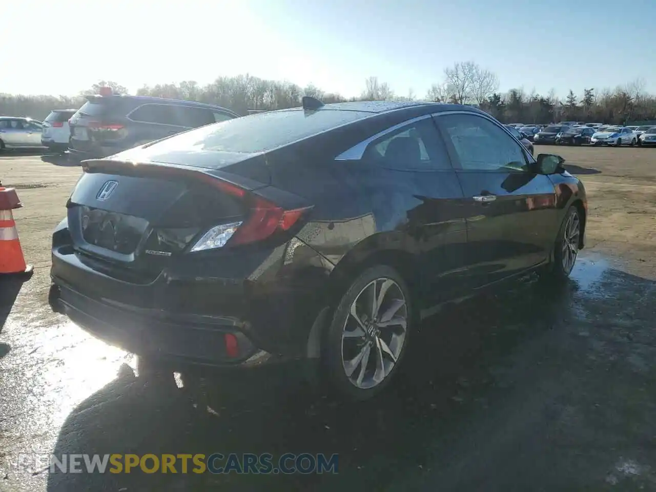 3 Photograph of a damaged car 2HGFC3B93KH354111 HONDA CIVIC 2019