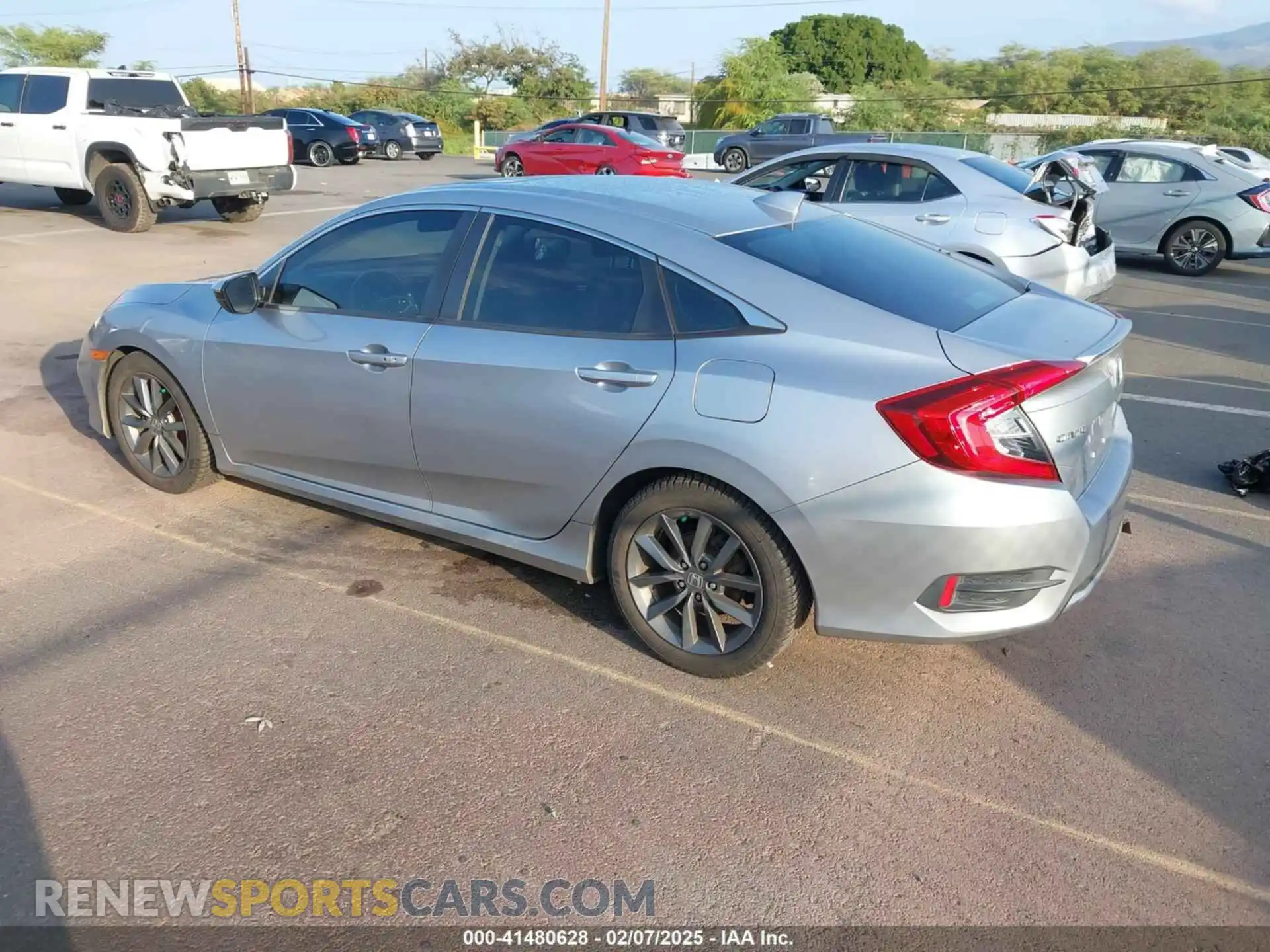 3 Photograph of a damaged car JHMFC1F39KX004808 HONDA CIVIC 2019