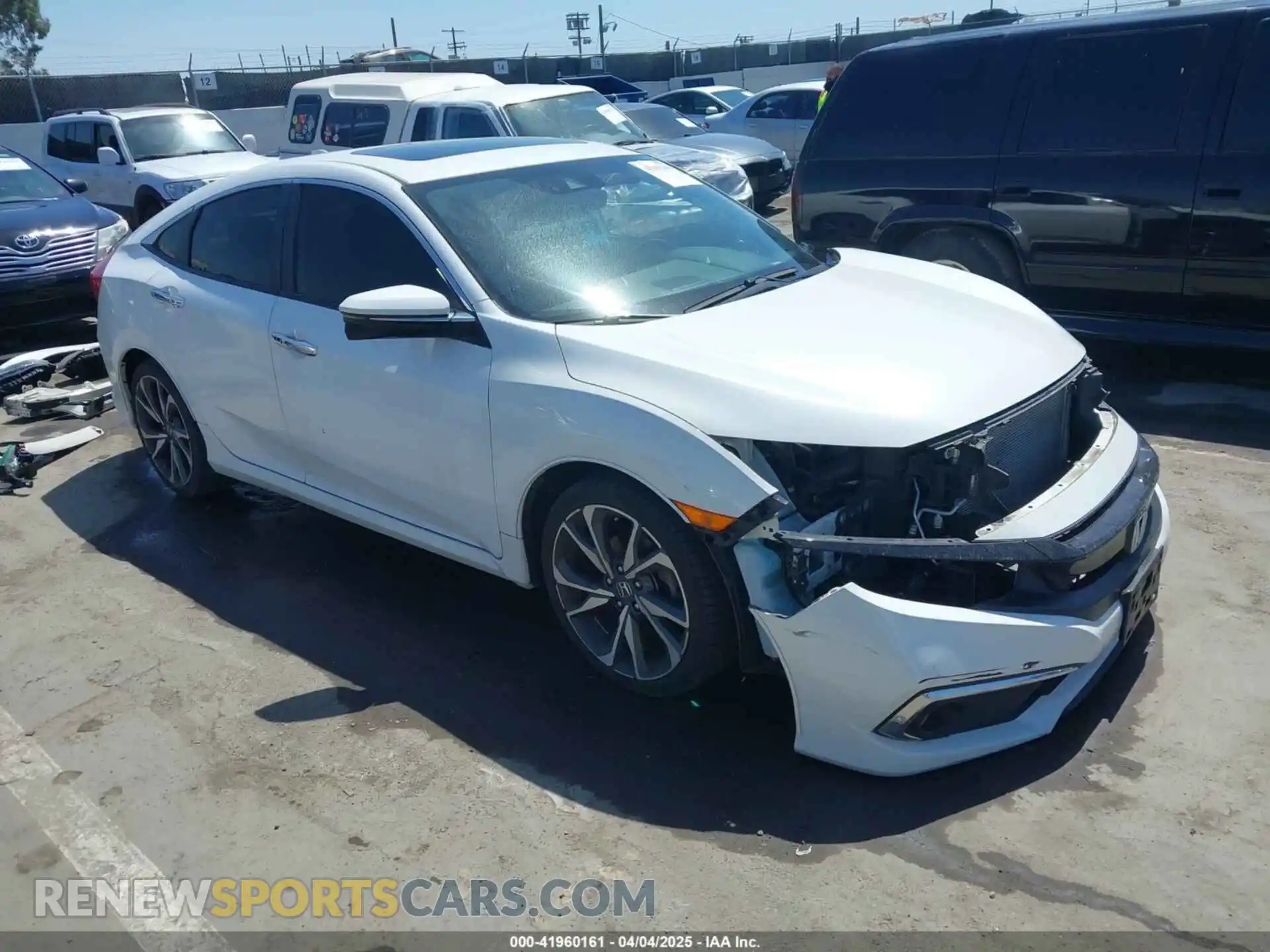 1 Photograph of a damaged car JHMFC1F90KX008282 HONDA CIVIC 2019