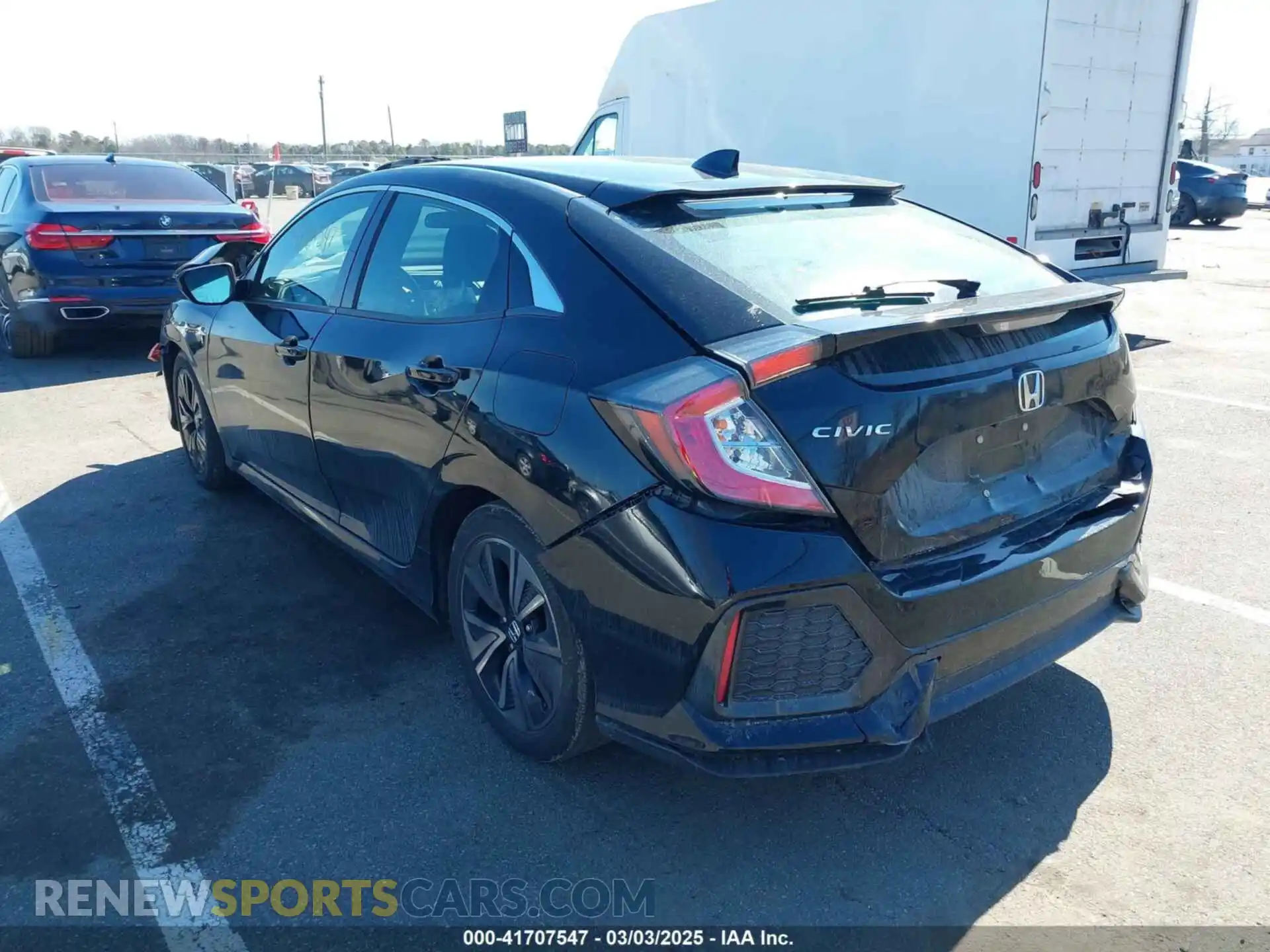 3 fotografías del automóvil dañado SHHFK7H60KU422830 HONDA CIVIC 2019