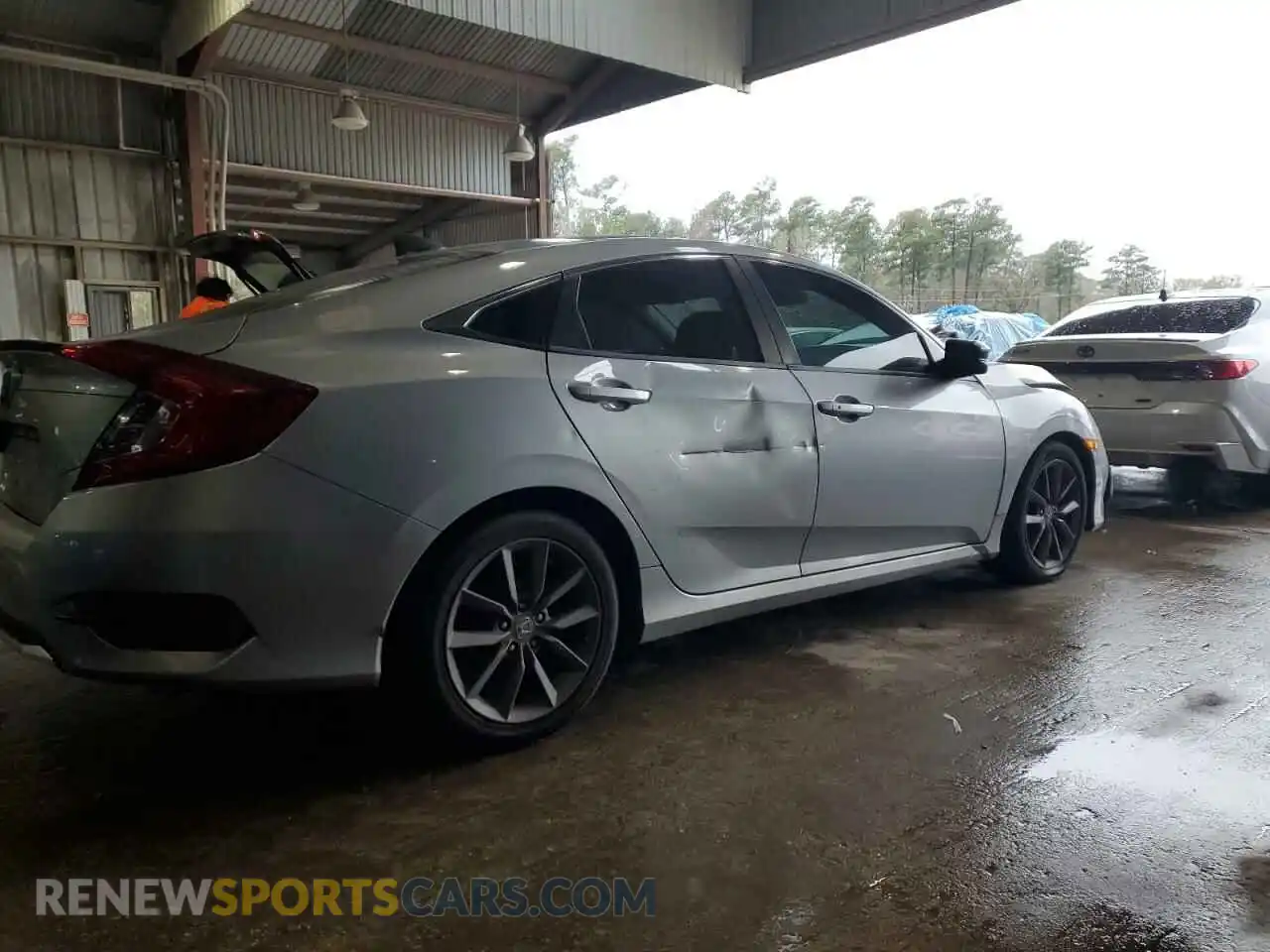 3 Photograph of a damaged car 19XFC1F31LE021668 HONDA CIVIC 2020