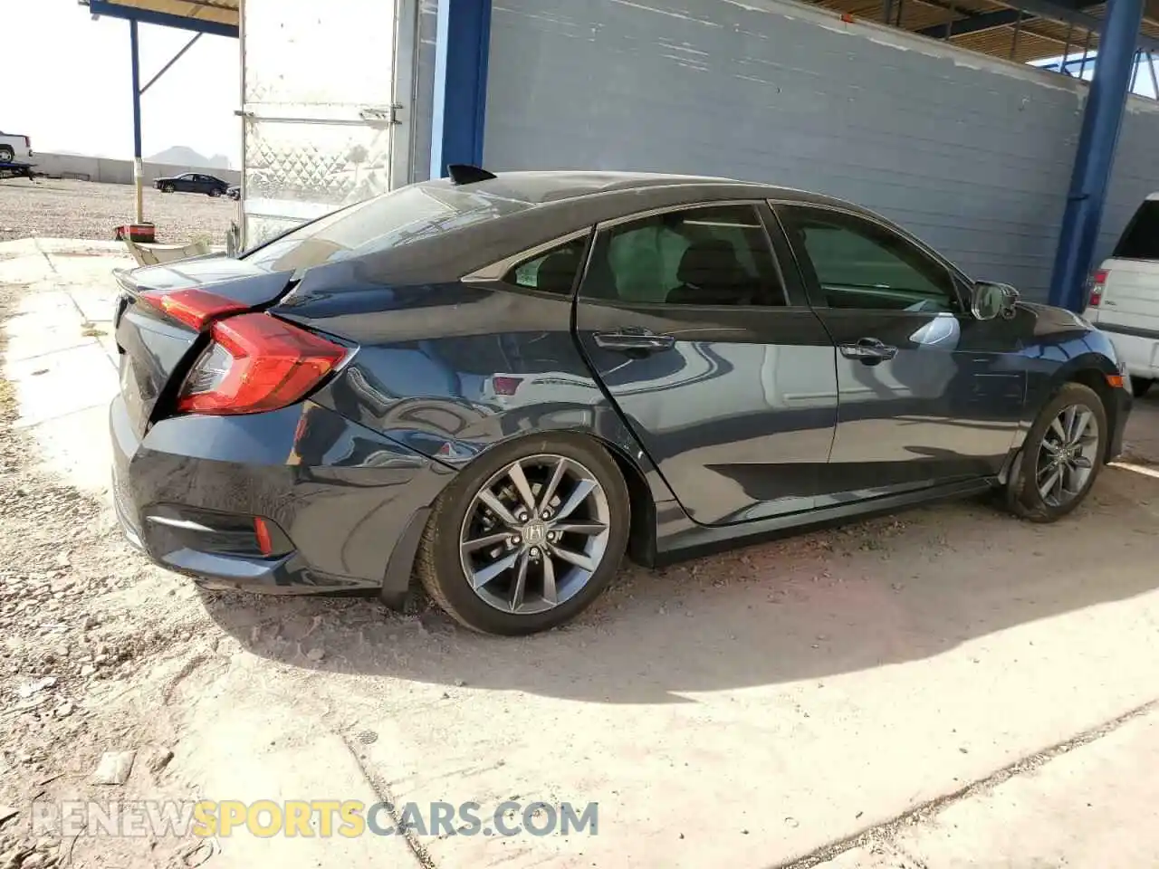 3 Фотография поврежденного автомобиля 19XFC1F35LE015341 HONDA CIVIC 2020