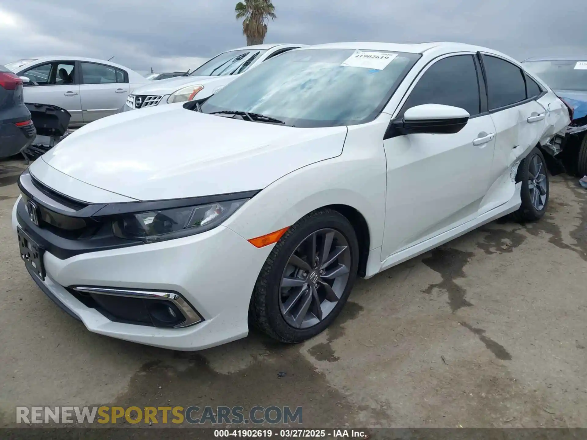 2 Фотография поврежденного автомобиля 19XFC1F36LE209098 HONDA CIVIC 2020