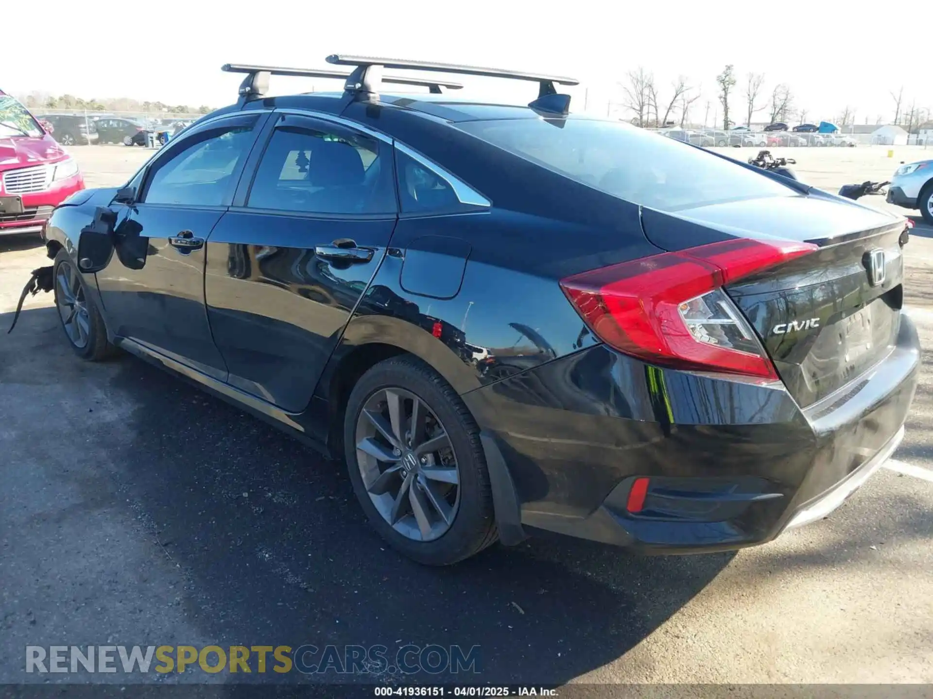 3 Photograph of a damaged car 19XFC1F36LE211563 HONDA CIVIC 2020