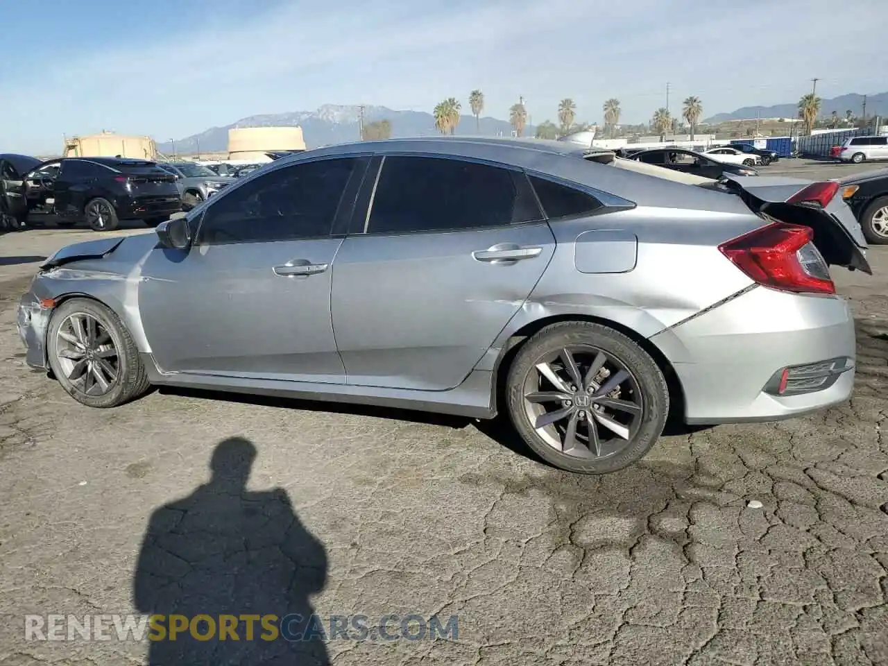 2 Photograph of a damaged car 19XFC1F37LE208252 HONDA CIVIC 2020