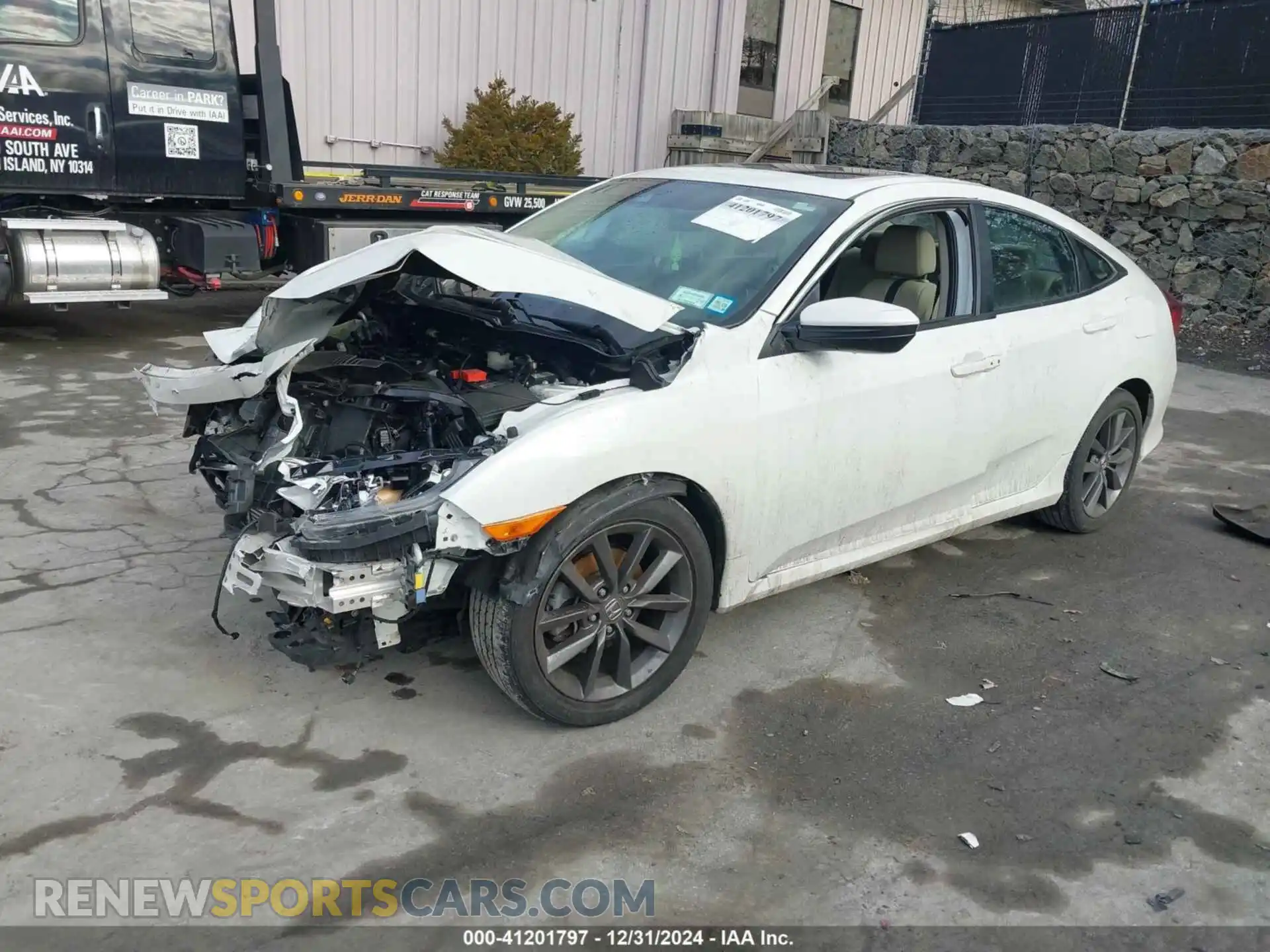 2 Фотография поврежденного автомобиля 19XFC1F38LE206462 HONDA CIVIC 2020
