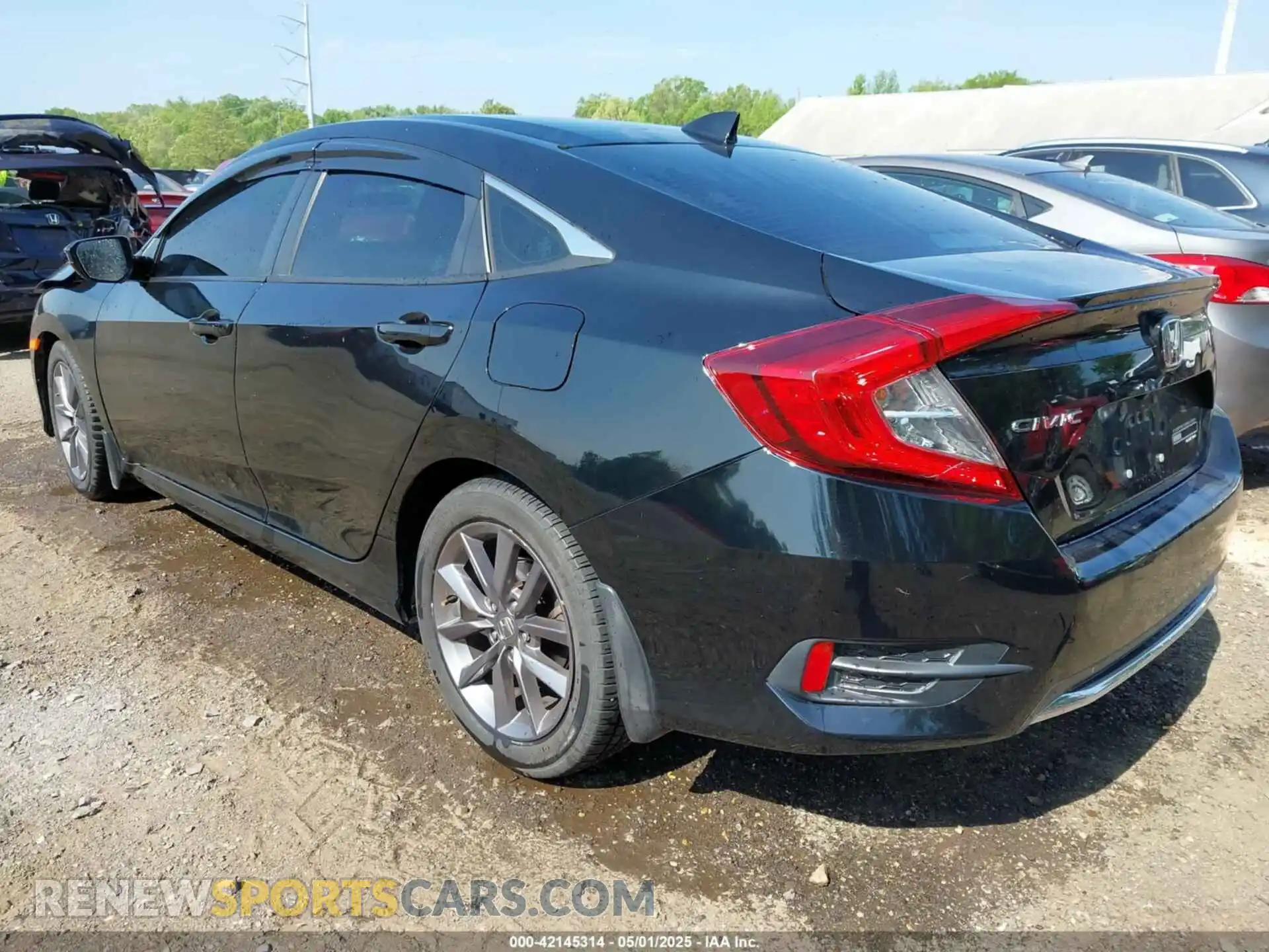 3 Photograph of a damaged car 19XFC1F3XLE016758 HONDA CIVIC 2020