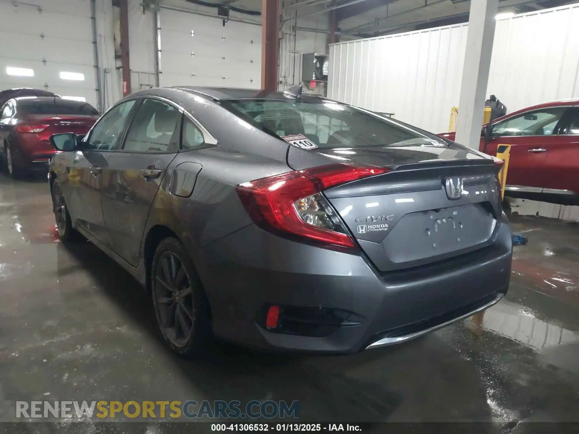 3 Фотография поврежденного автомобиля 19XFC1F70LE010163 HONDA CIVIC 2020