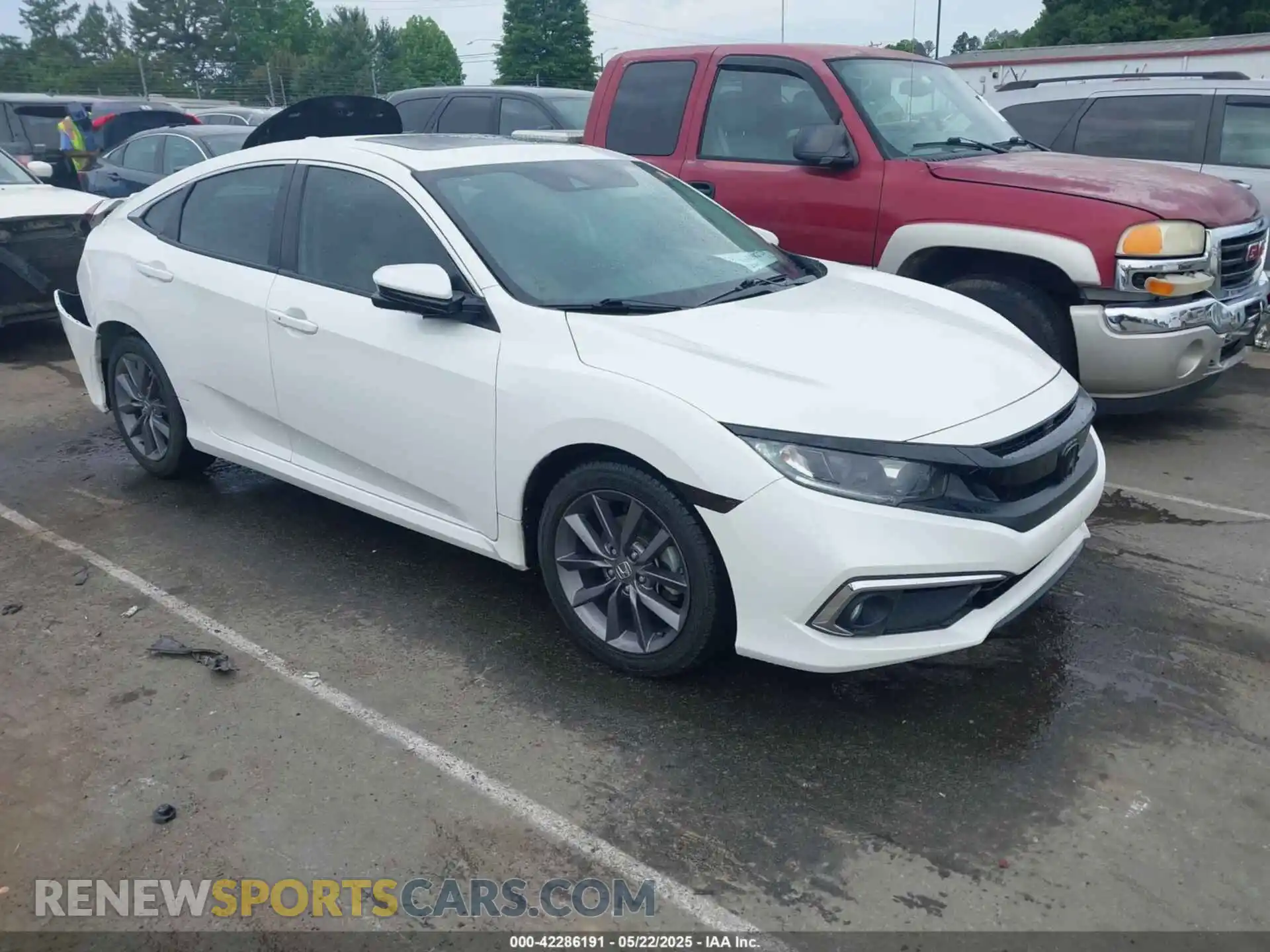 1 Photograph of a damaged car 19XFC1F74LE015155 HONDA CIVIC 2020