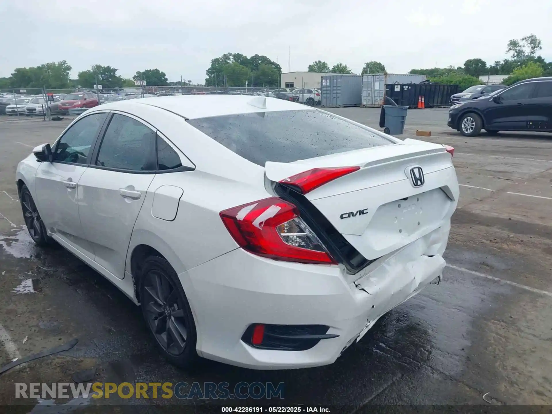 3 Photograph of a damaged car 19XFC1F74LE015155 HONDA CIVIC 2020