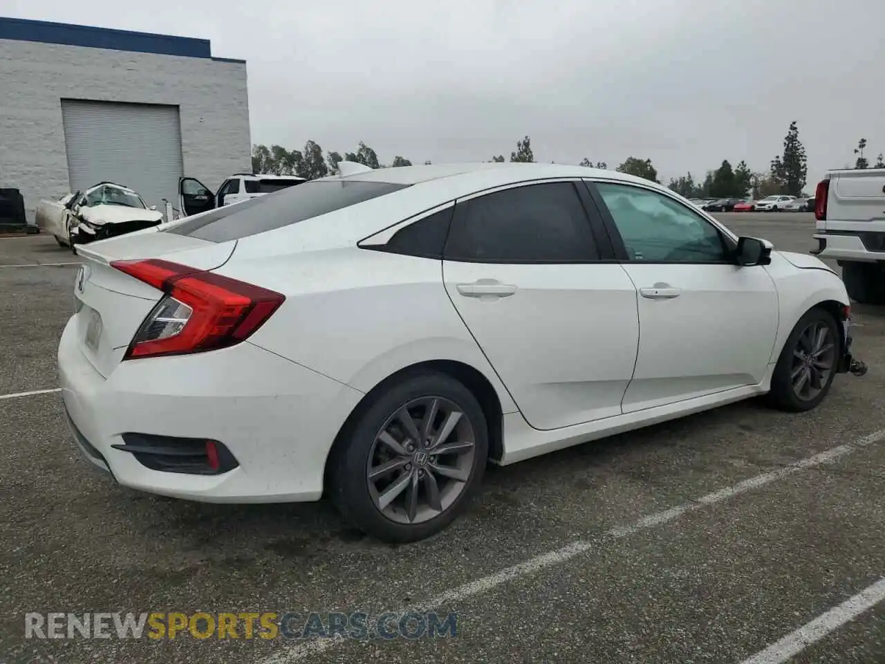 3 Photograph of a damaged car 19XFC1F75LE202582 HONDA CIVIC 2020
