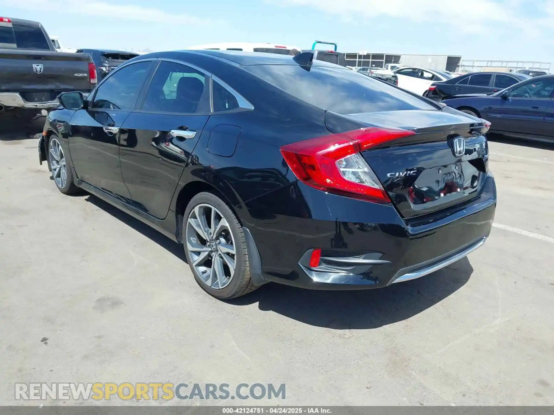 3 Photograph of a damaged car 19XFC1F98LE208801 HONDA CIVIC 2020