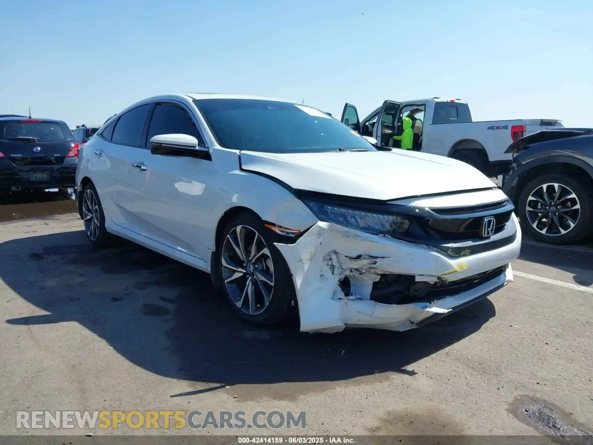 1 Photograph of a damaged car 19XFC1F99LE005058 HONDA CIVIC 2020