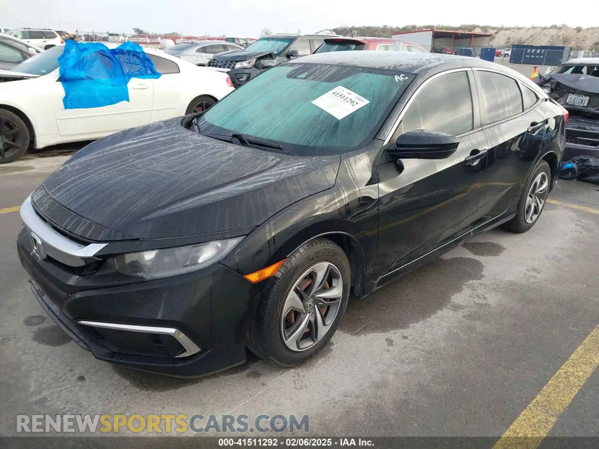 2 fotografías del automóvil dañado 19XFC2F64LE011586 HONDA CIVIC 2020